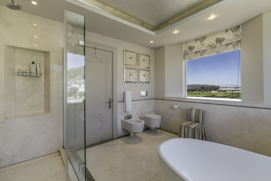 5 Bedroom Property for Sale in Mouille Point Western Cape